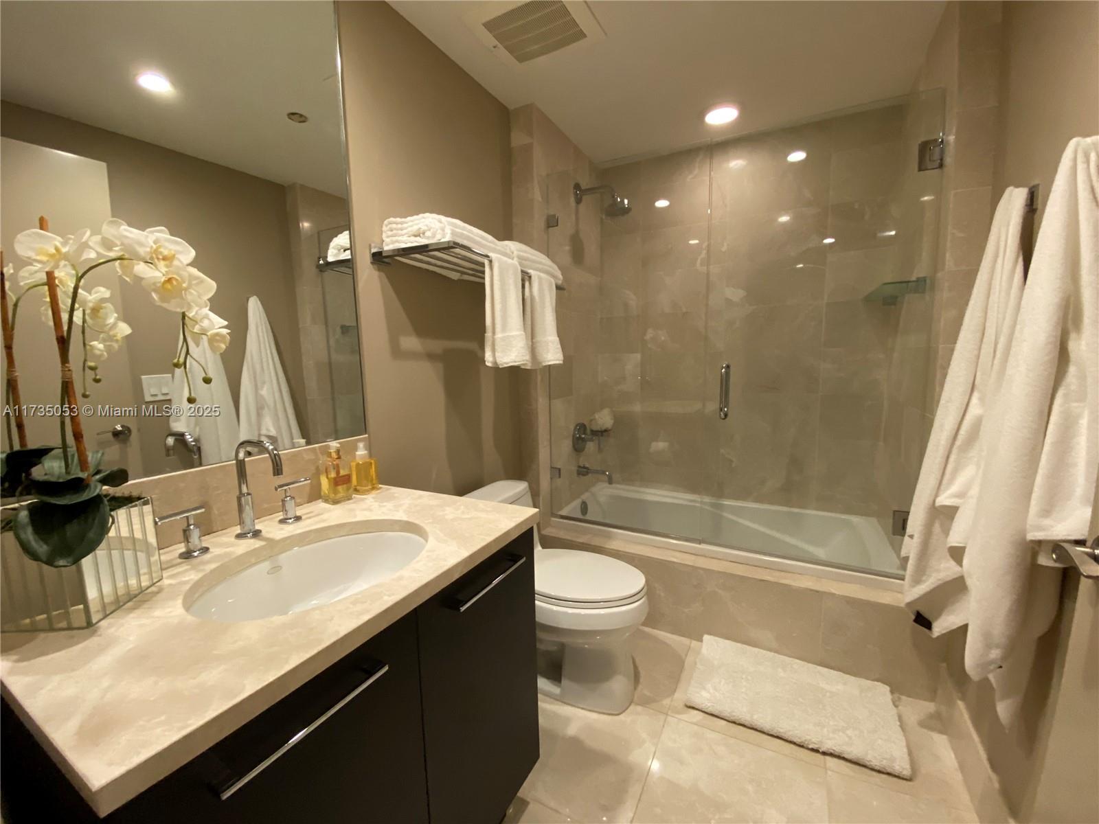 JADE BEACH CONDO - Residential Lease