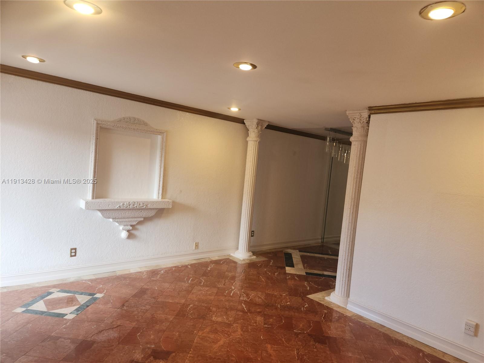 SUNRISE LAKES76-Phase 3 - - Residential