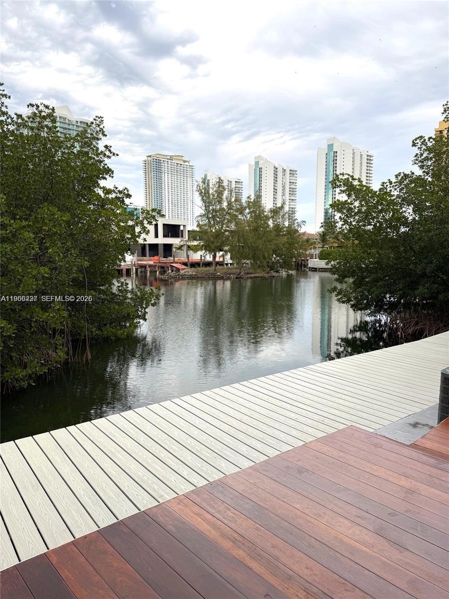 POINCIANA IS YT & RCQ CLU - Residential