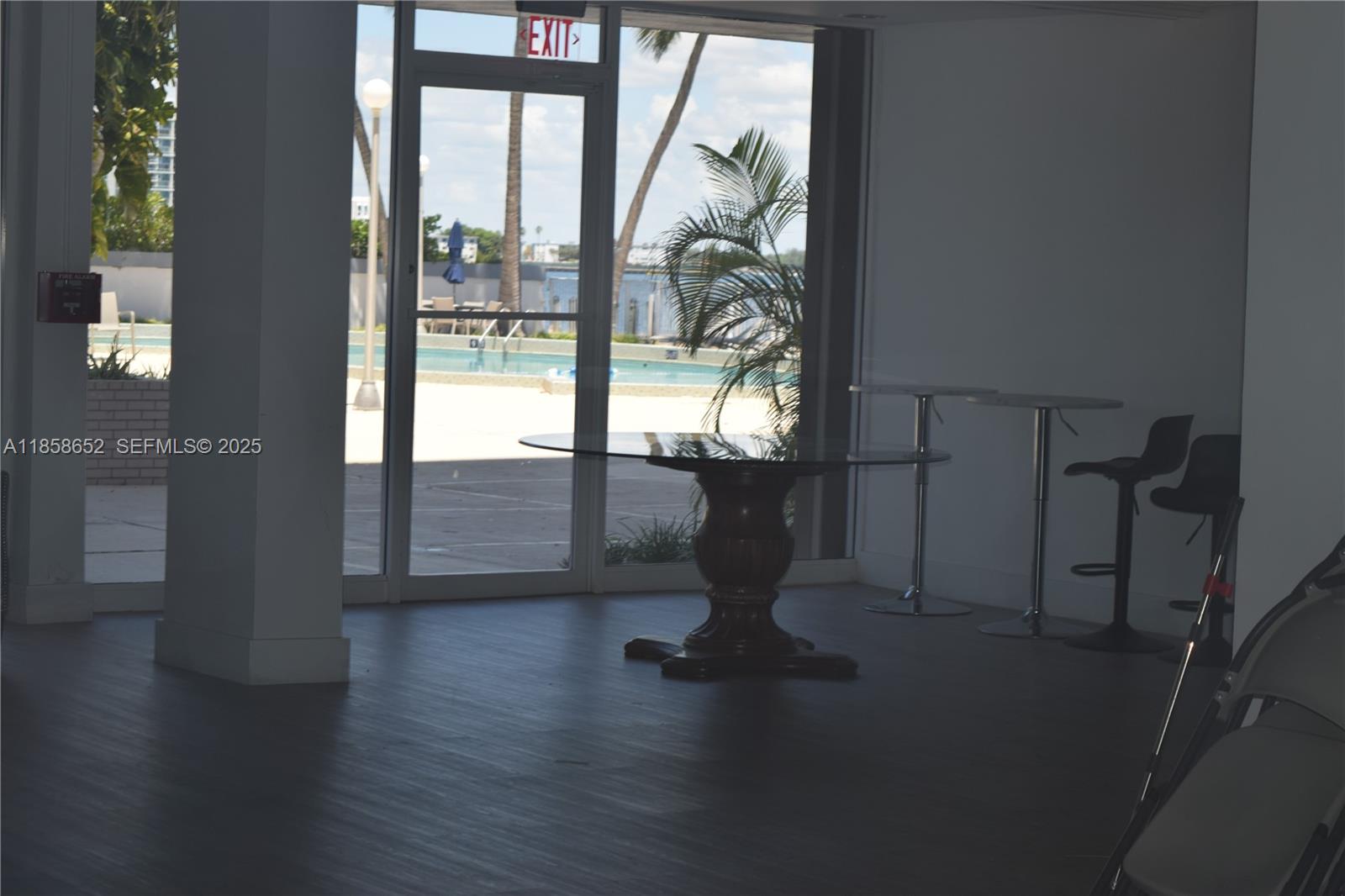 KENNEDY HOUSE CONDO - Residential