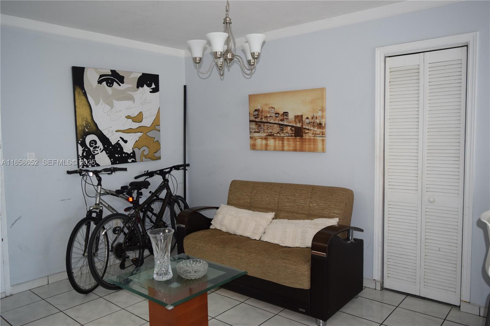 KENNEDY HOUSE CONDO - Residential