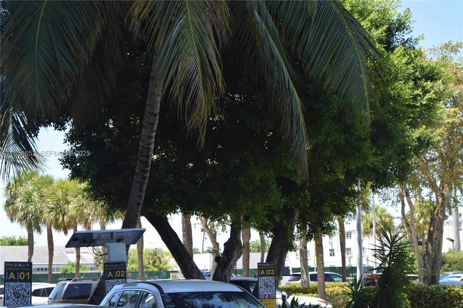 KENNEDY HOUSE CONDO - Residential