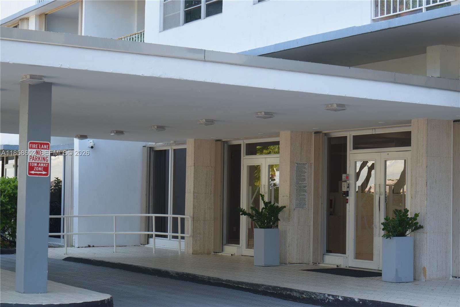 KENNEDY HOUSE CONDO - Residential