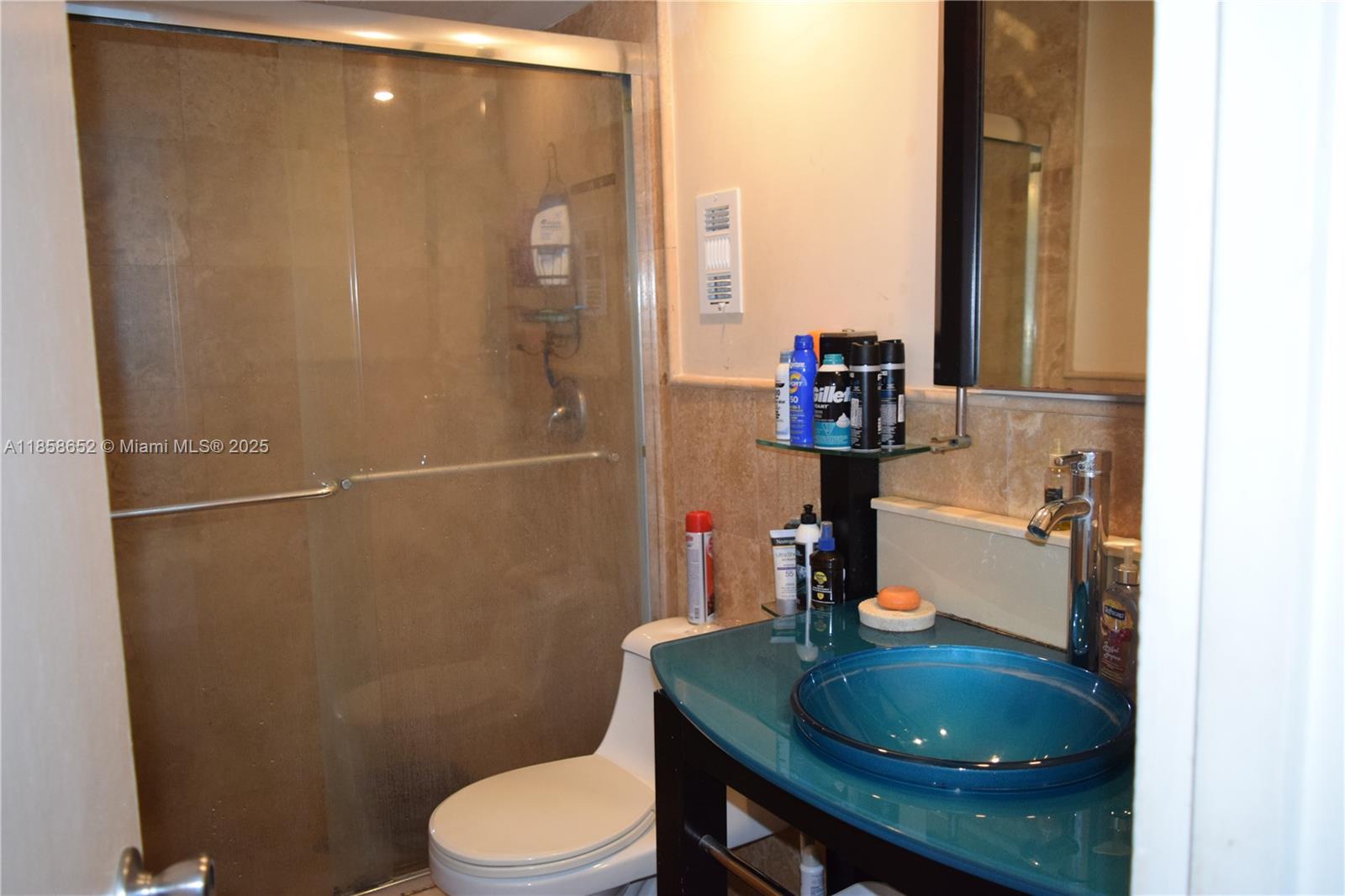 KENNEDY HOUSE CONDO - Residential