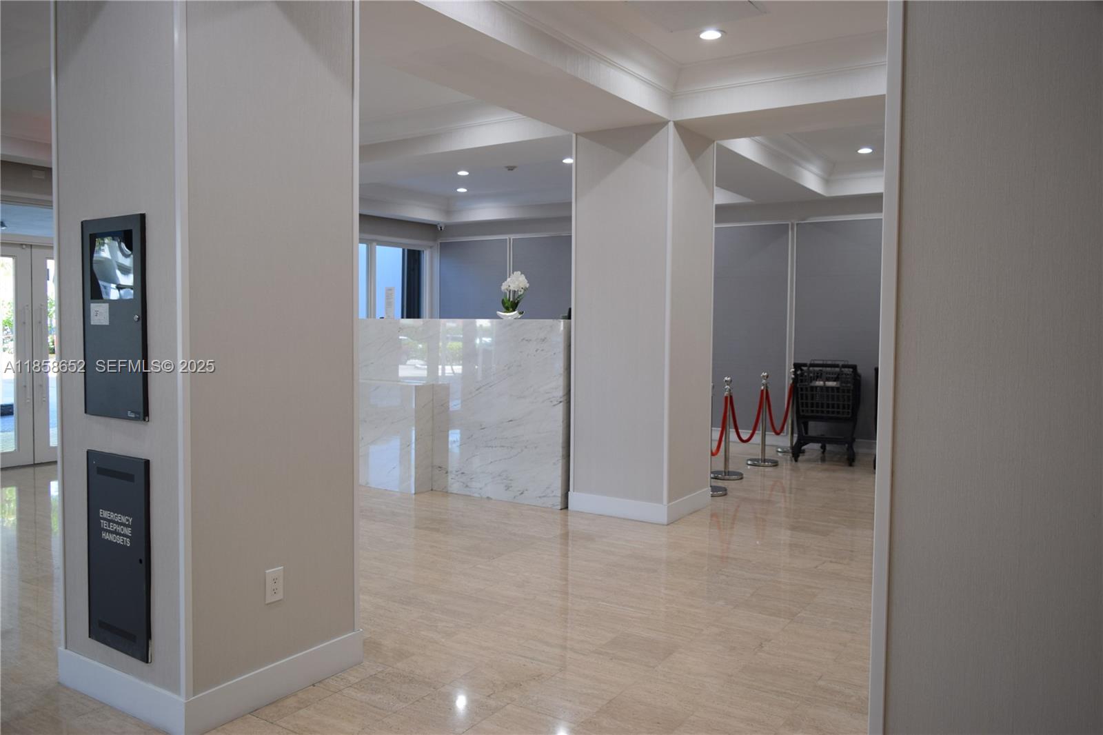 KENNEDY HOUSE CONDO - Residential