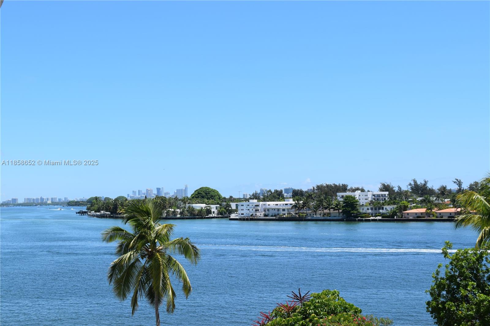 KENNEDY HOUSE CONDO - Residential