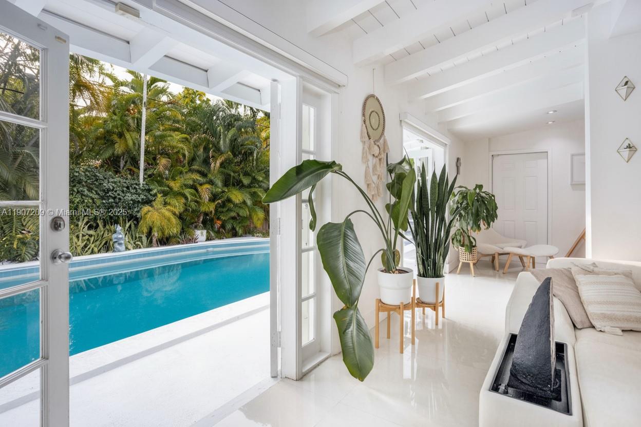 CORAL GABLES GRANADA SEC - Residential