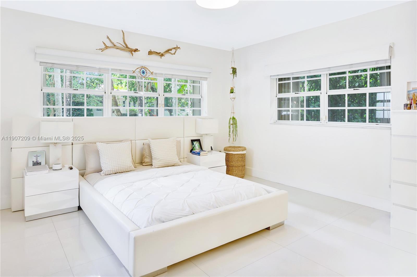 CORAL GABLES GRANADA SEC - Residential