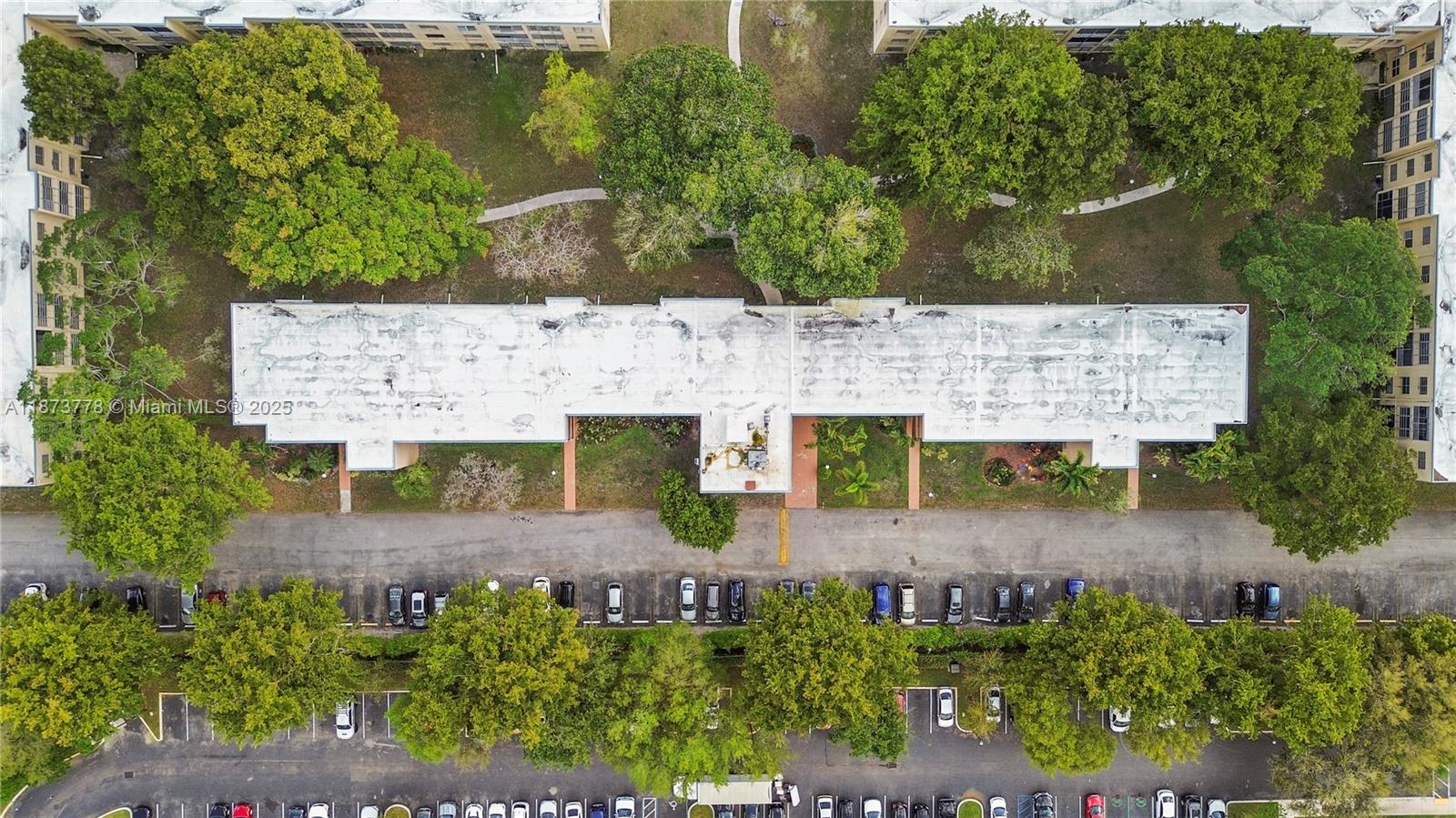 CAMBRIDGE HOUSE - Residential