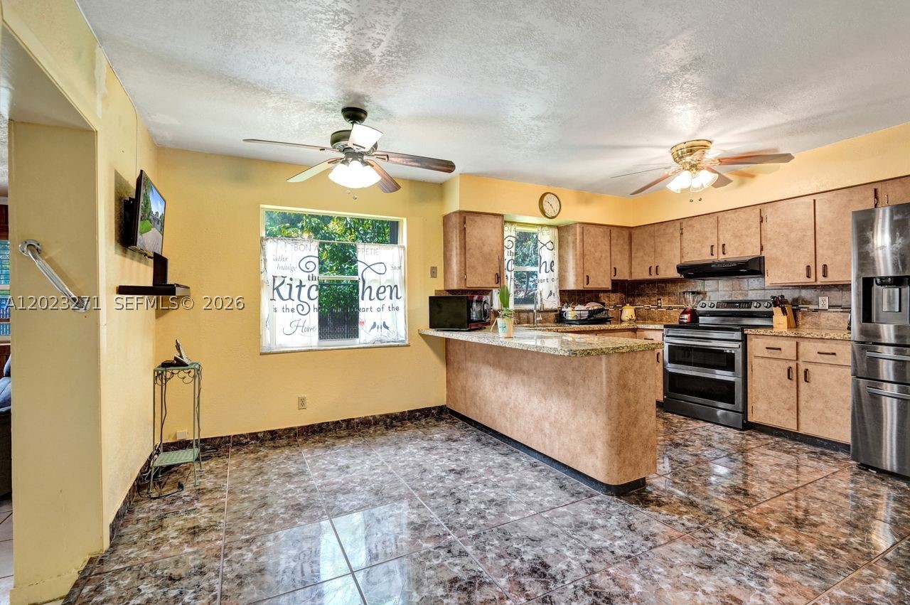 1020 NW 25th Ave