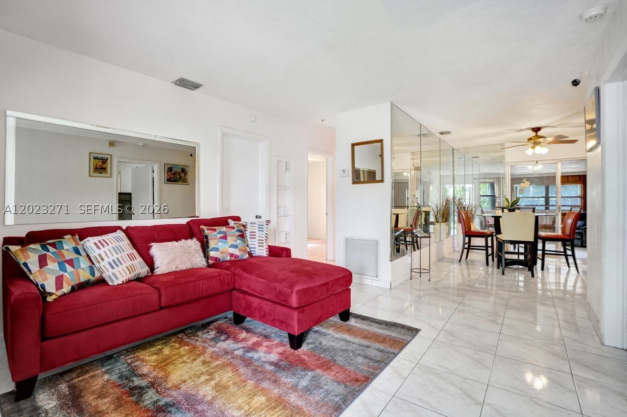1020 NW 25th Ave