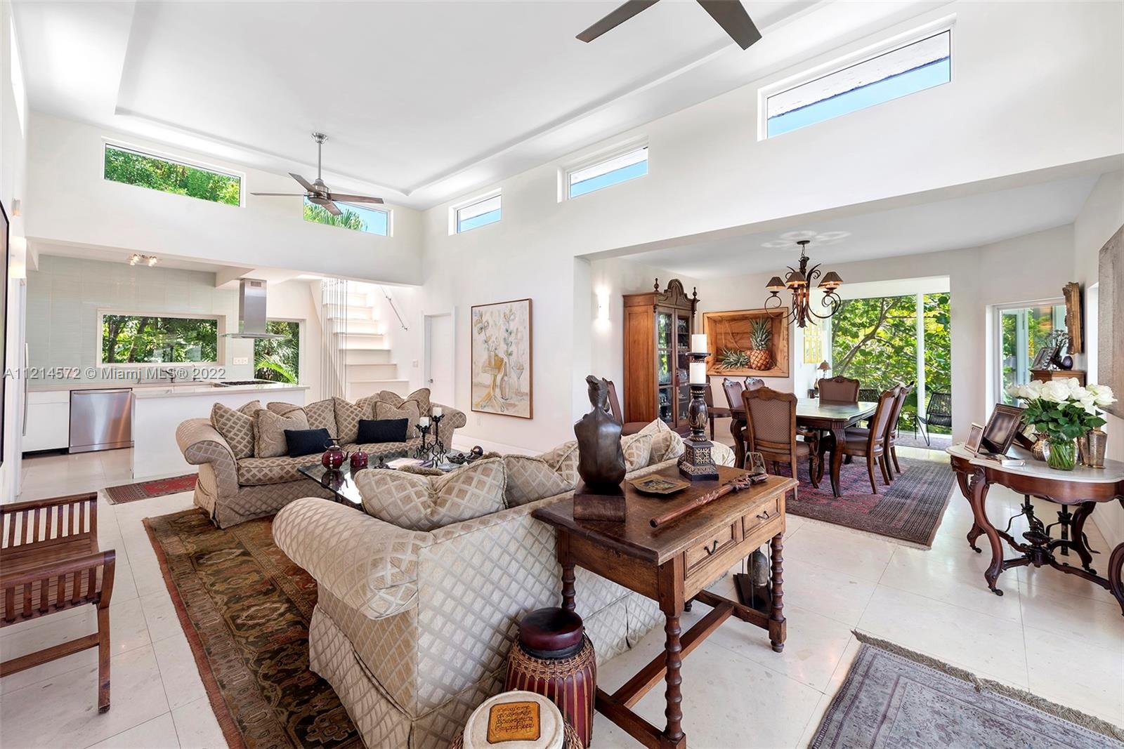 CRYSTAL VIEW - Residential