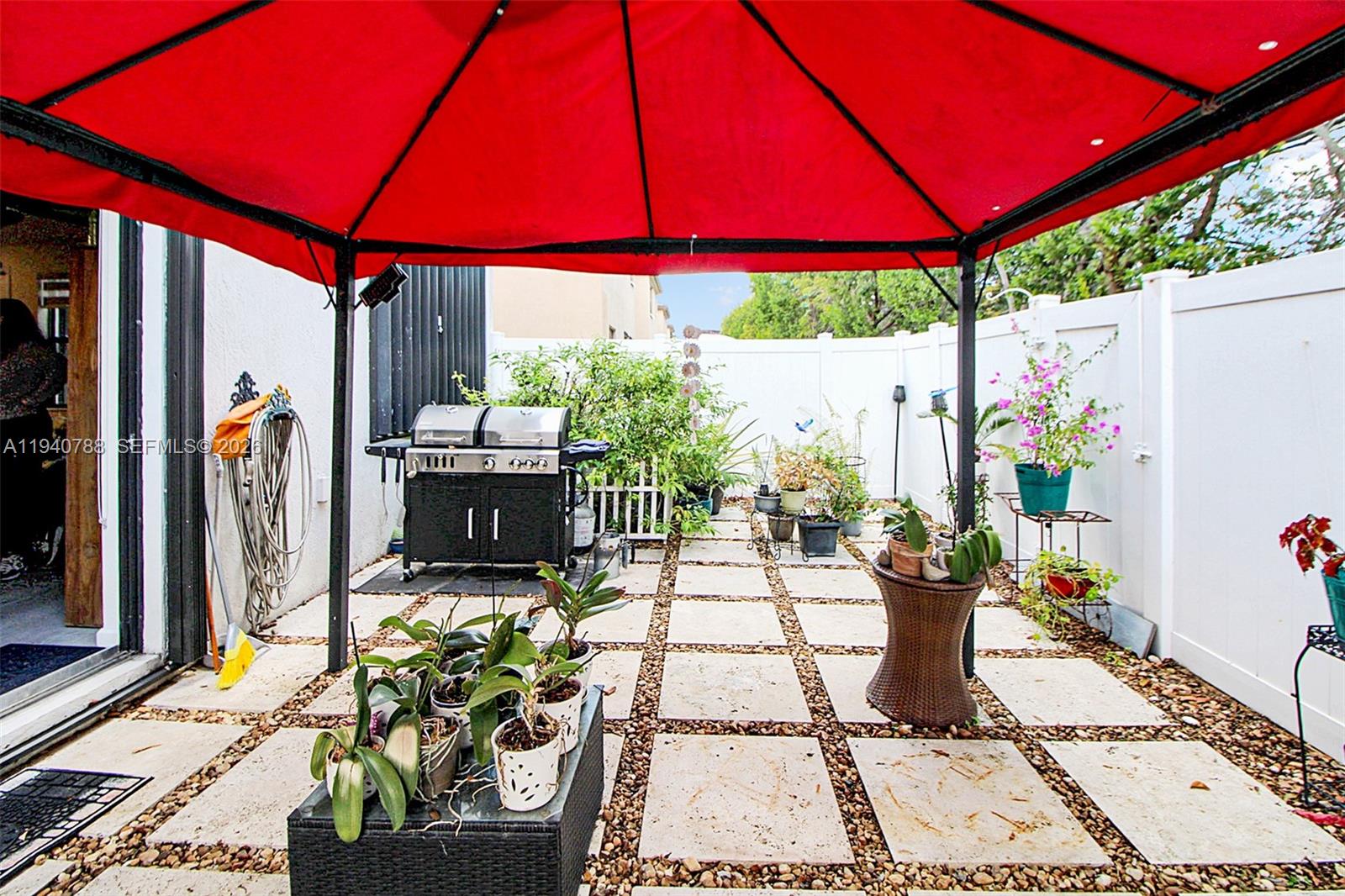 AQUABELLA SECTION ONE - Residential