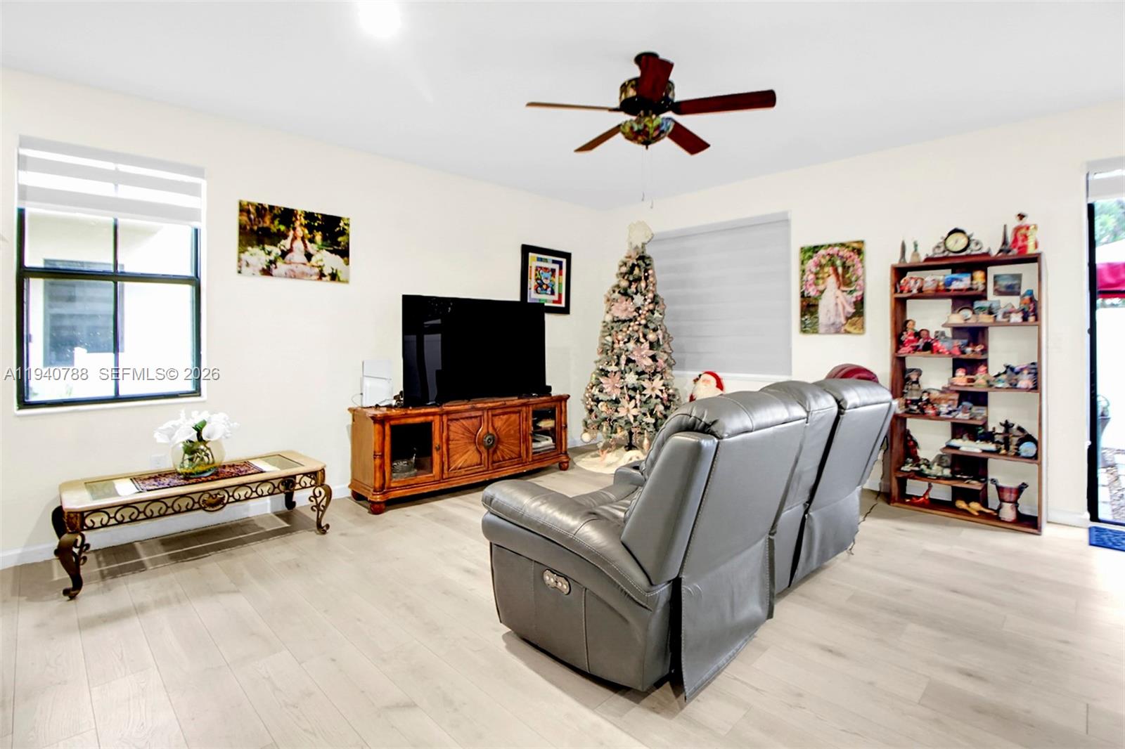 AQUABELLA SECTION ONE - Residential