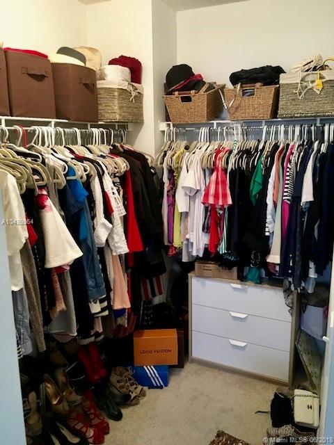 Las Olas By The River Con - Residential Lease