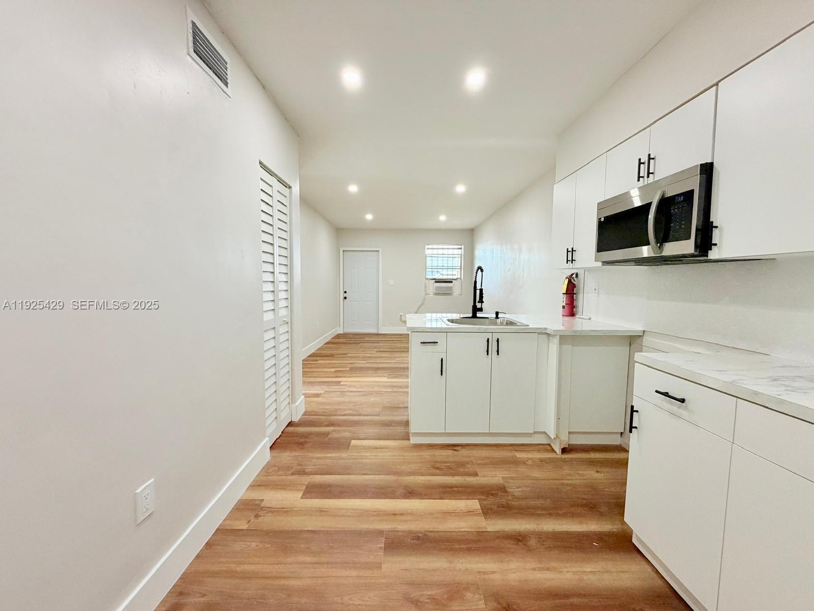 KAY SUB 1ST ADDN - Residential Lease