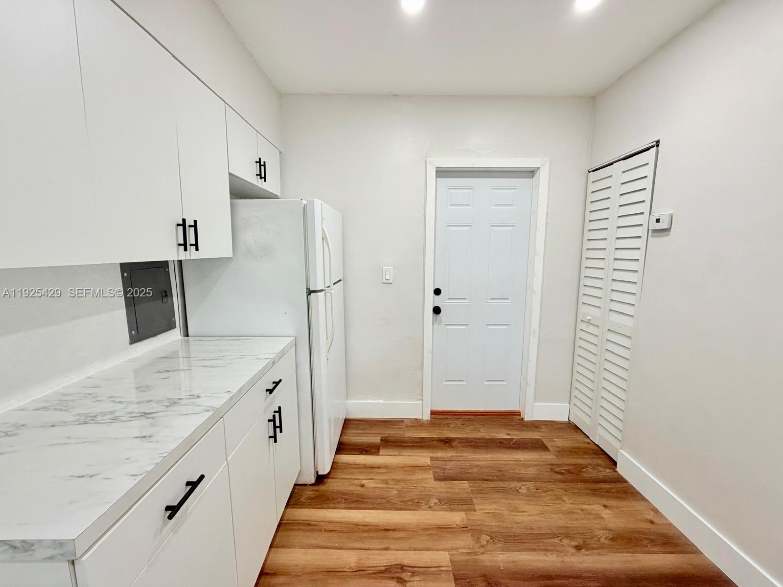 KAY SUB 1ST ADDN - Residential Lease