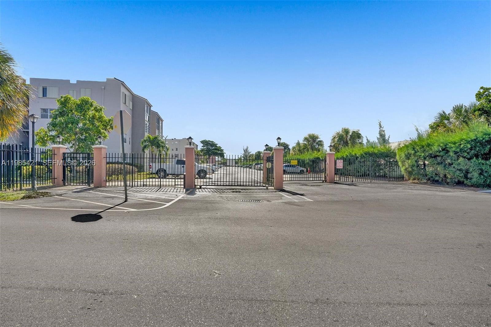 SOMERSET NO 3 CONDO - Residential