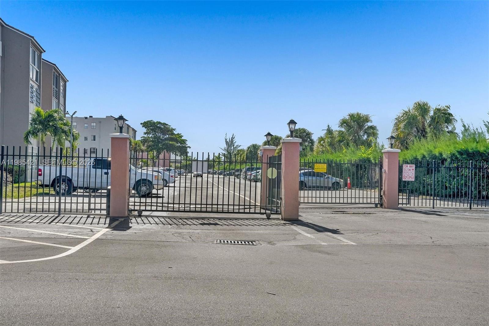 SOMERSET NO 3 CONDO - Residential