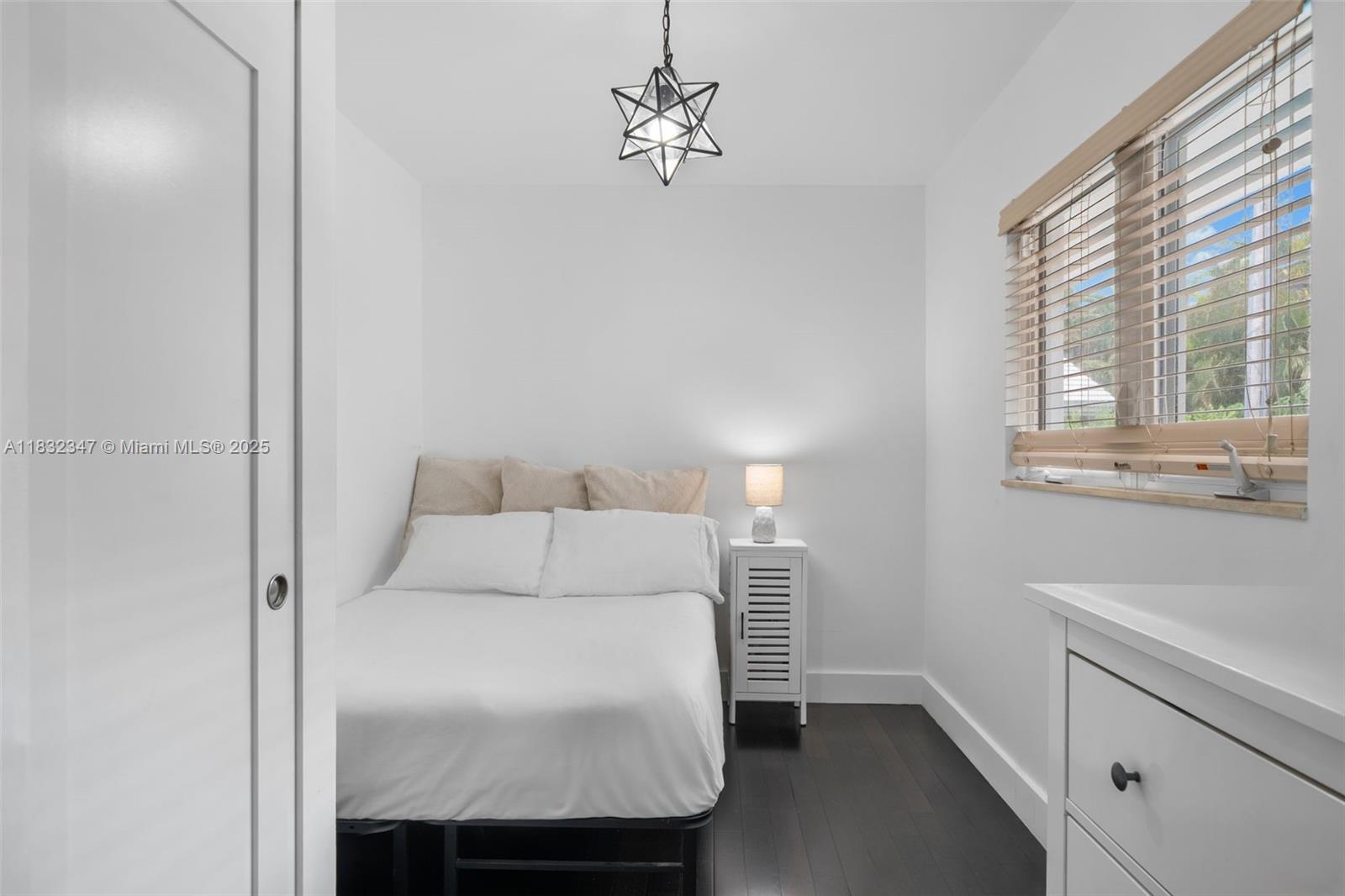 BAY HARBOR ISLAND - Residential