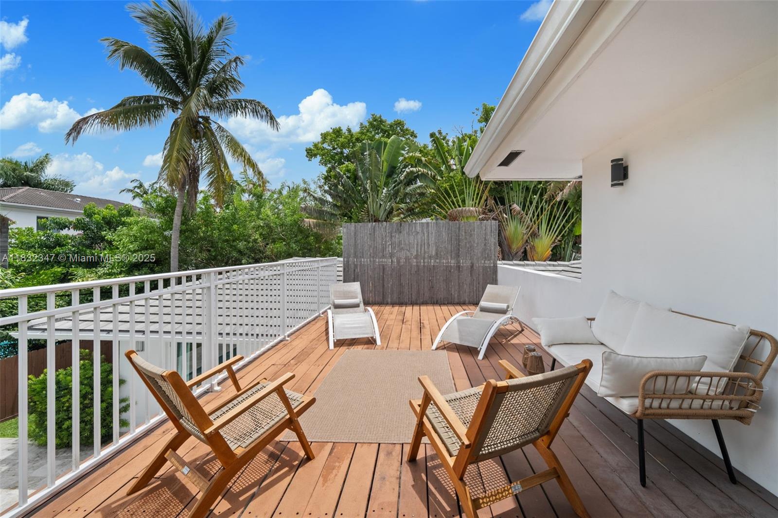 BAY HARBOR ISLAND - Residential