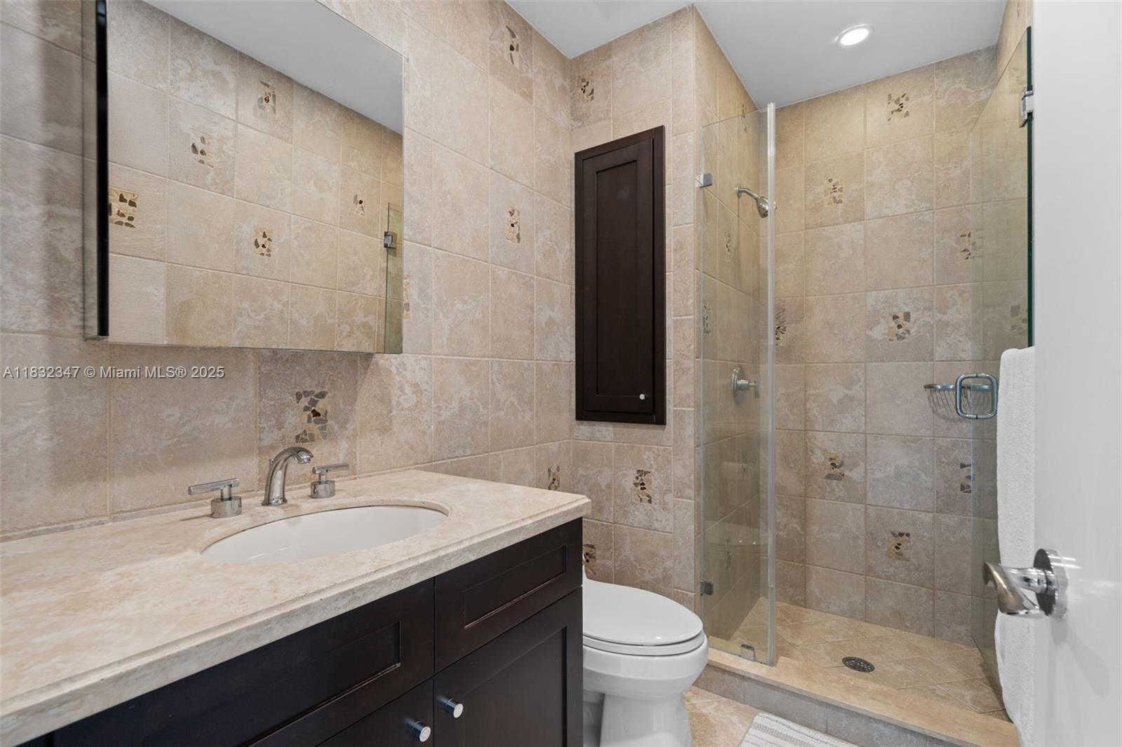 BAY HARBOR ISLAND - Residential