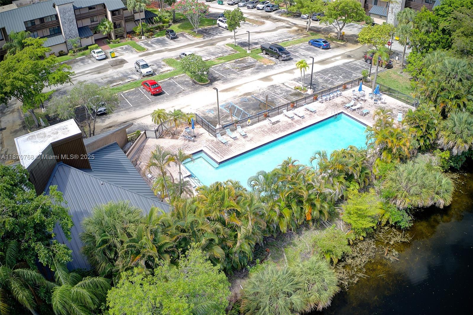 FOUNTAINS OF JACARANDA CO - Residential