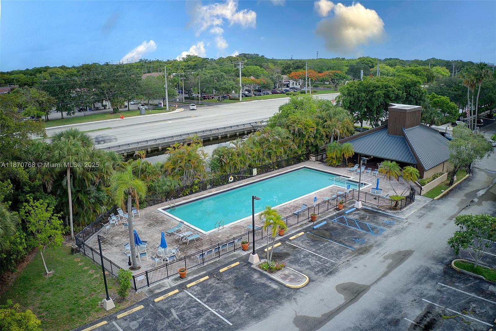FOUNTAINS OF JACARANDA CO - Residential