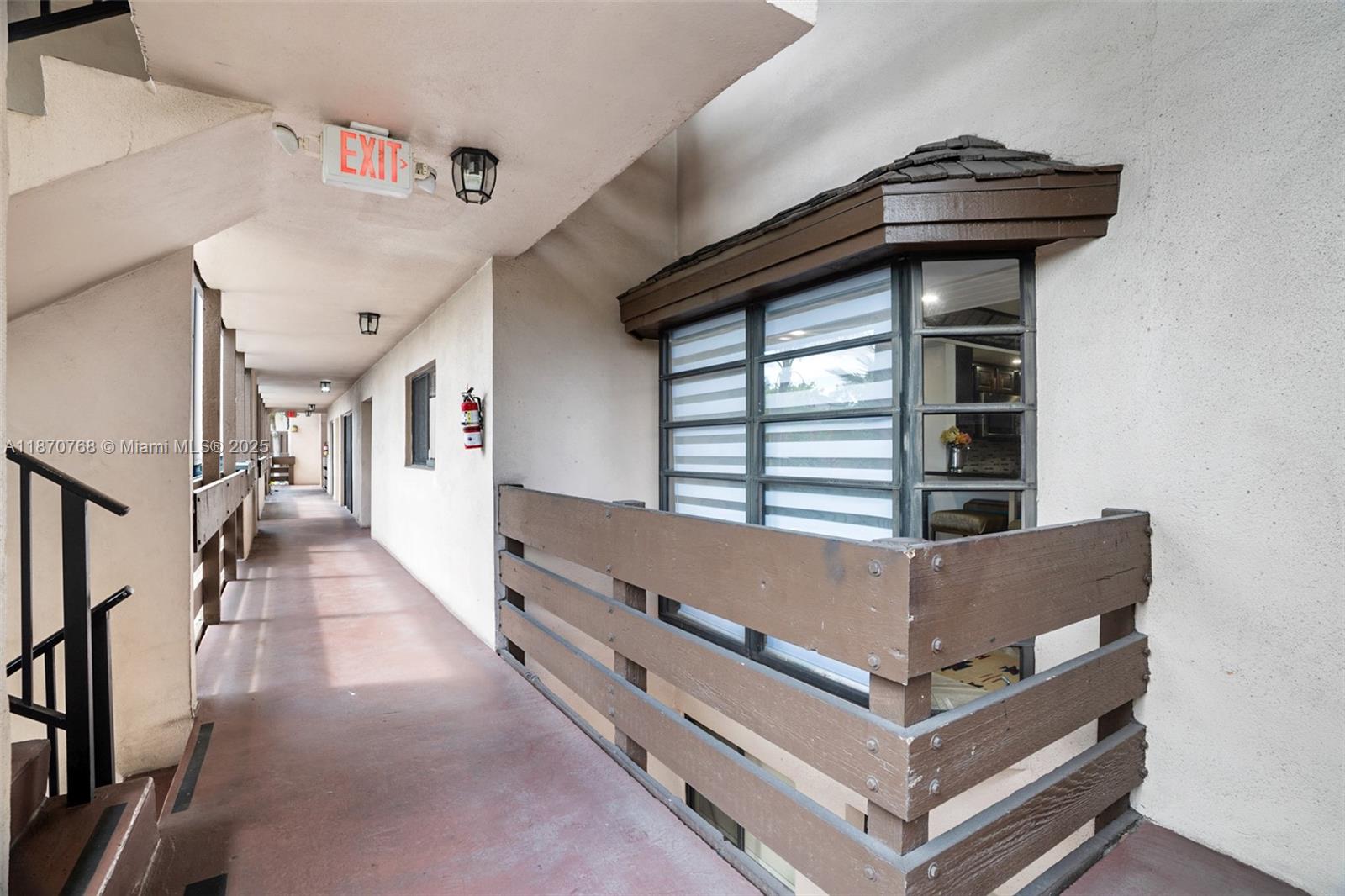 FOUNTAINS OF JACARANDA CO - Residential