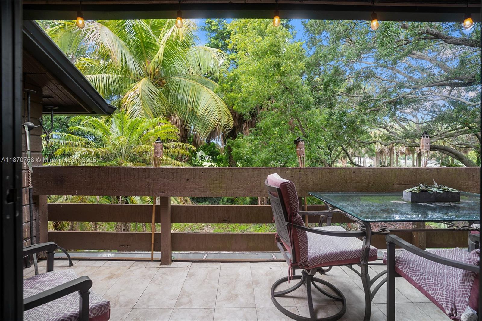 FOUNTAINS OF JACARANDA CO - Residential