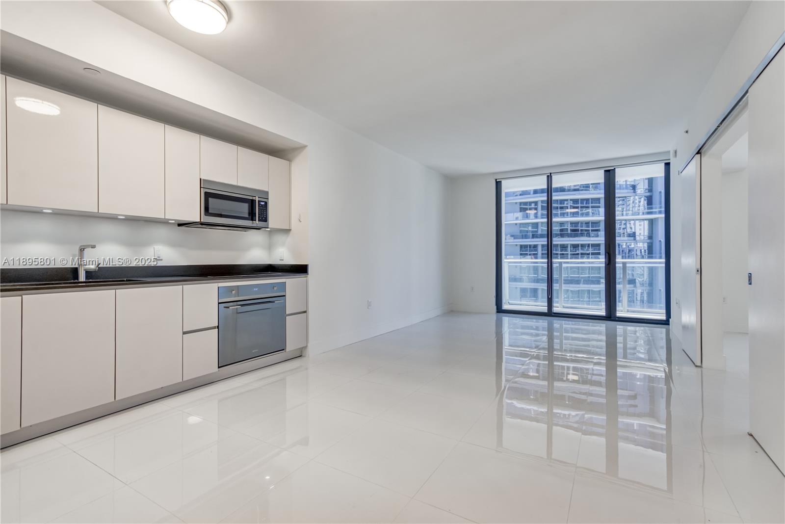 1010 Brickell Ave 3908