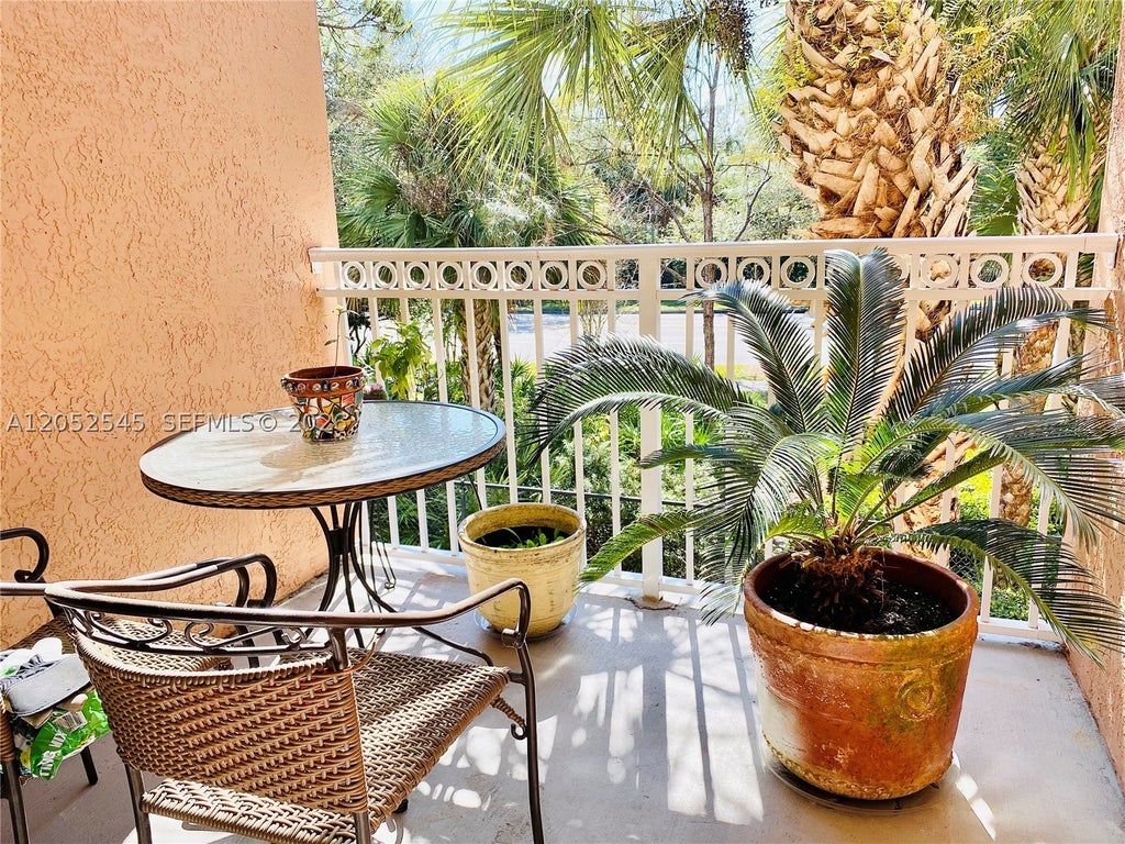 Photo of 1206 E Myrtlewood Cir E #1206, Palm Beach Gardens, FL 33418 (MLS # A12052545)