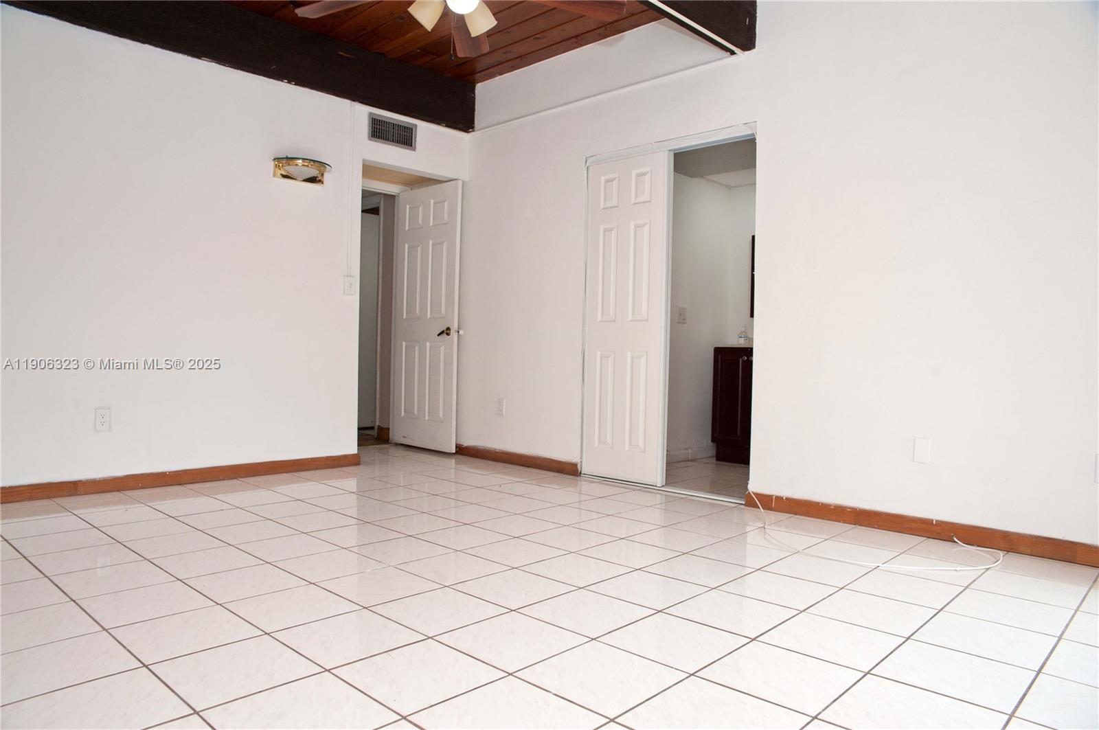 RIVERWOOD SEC 3 - Residential Lease