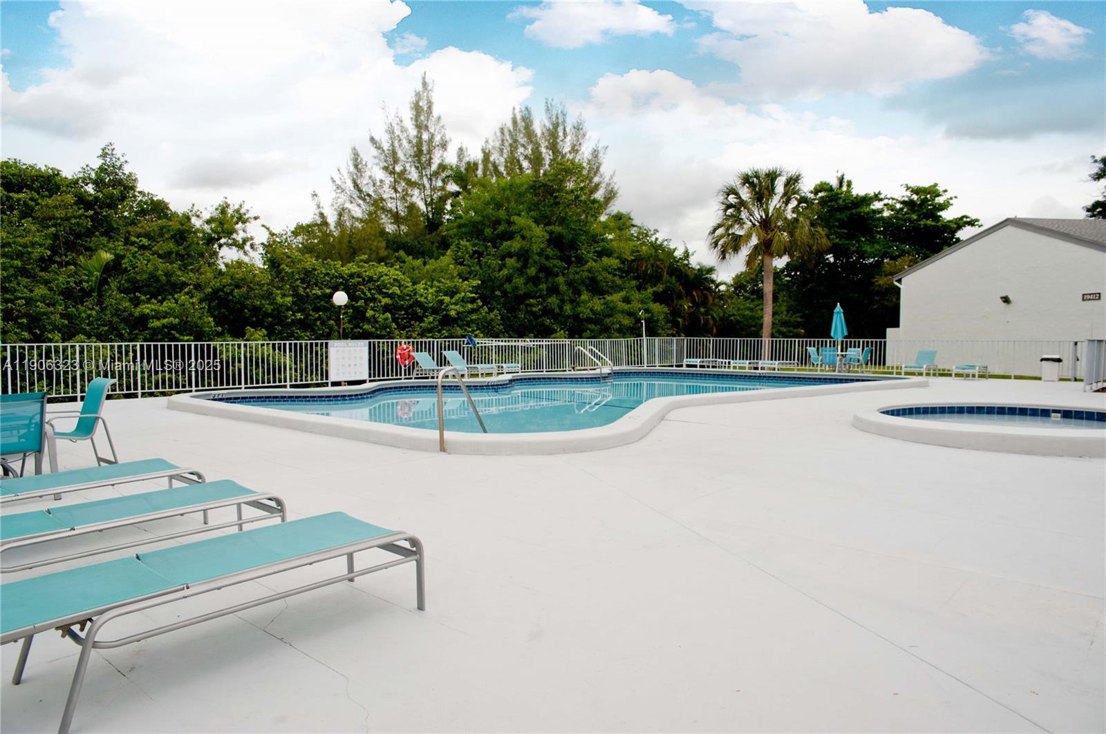 RIVERWOOD SEC 3 - Residential Lease