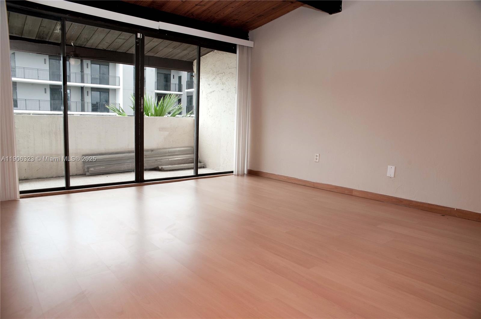 RIVERWOOD SEC 3 - Residential Lease