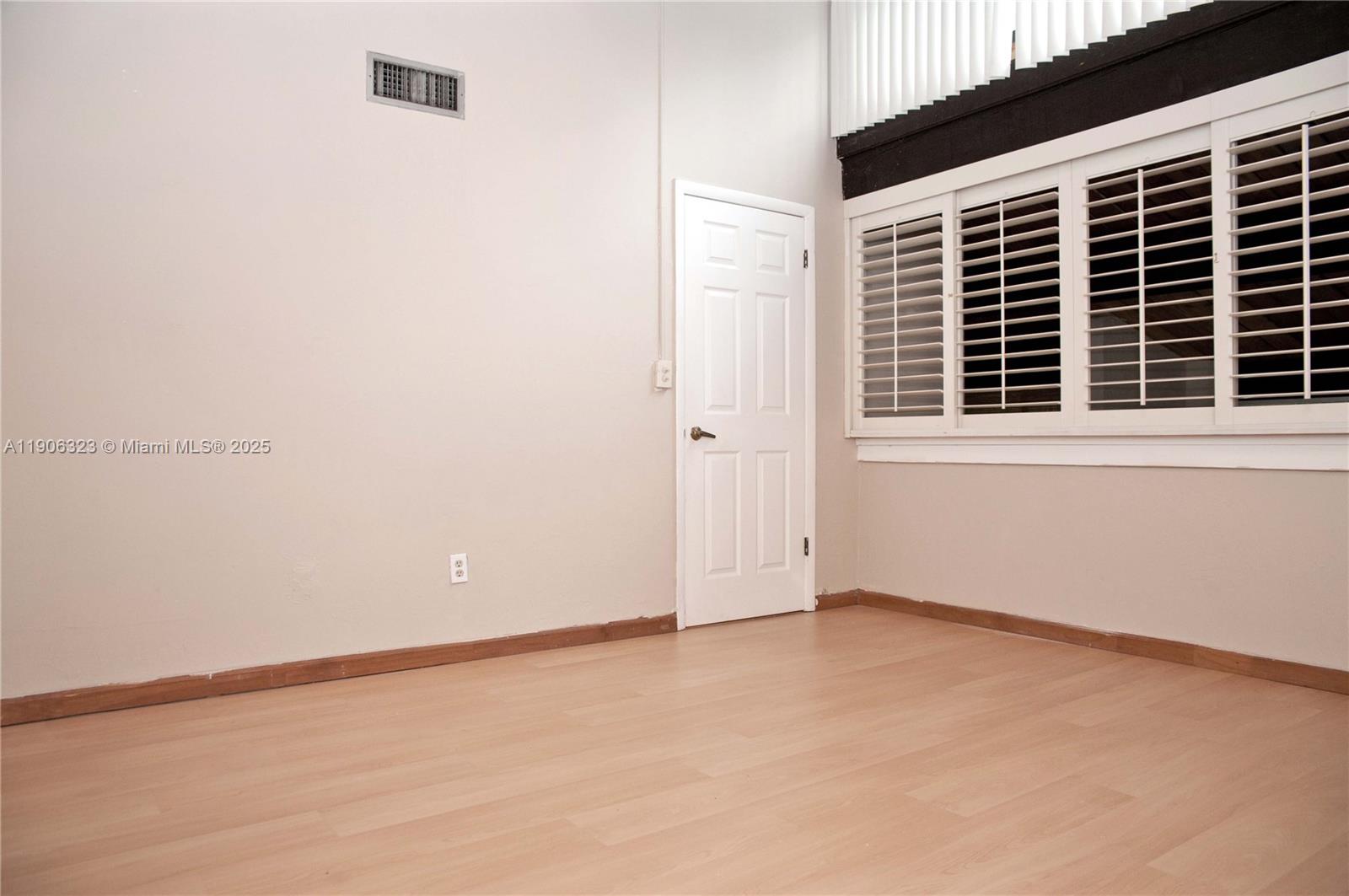 RIVERWOOD SEC 3 - Residential Lease