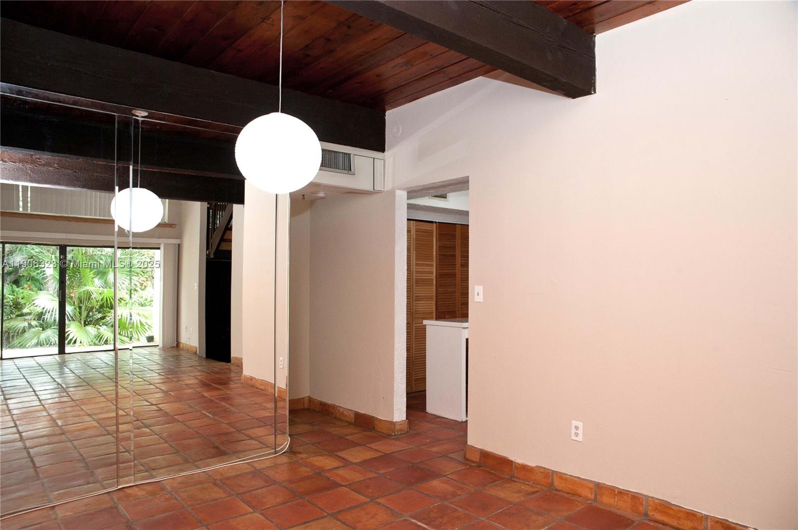 RIVERWOOD SEC 3 - Residential Lease