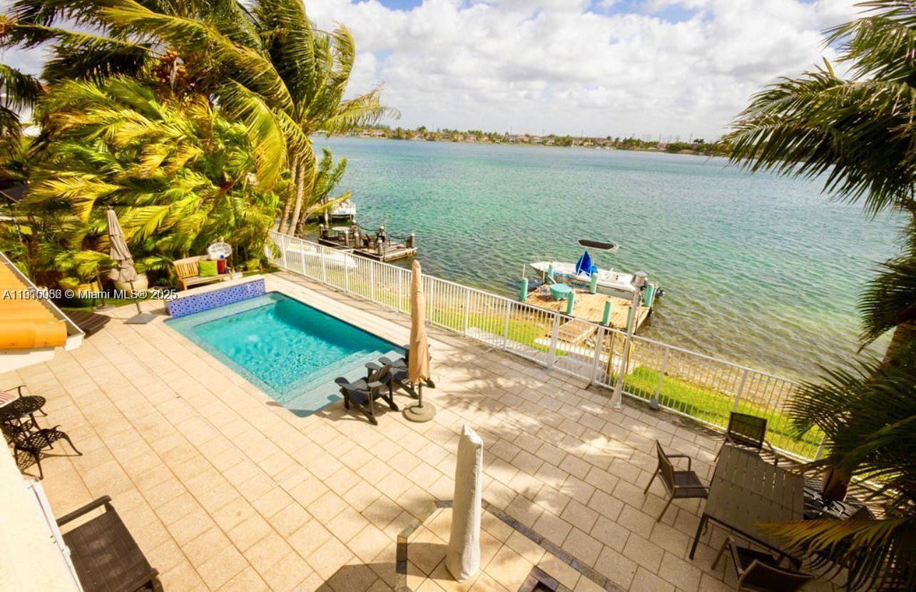 TWIN LAKE SHORES SOUTH - Residential