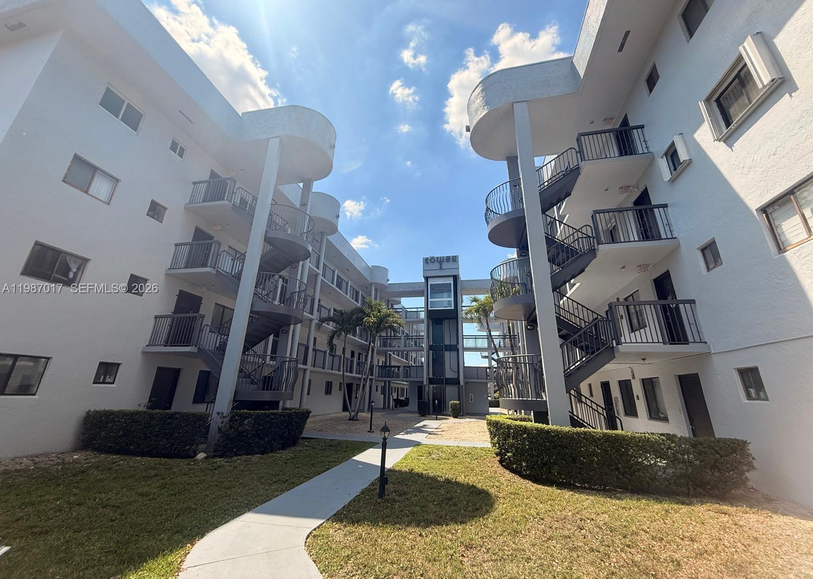 ALAMEDA TOWER I CONDO - Residential Lease