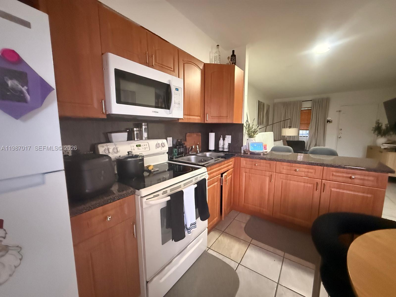 ALAMEDA TOWER I CONDO - Residential Lease