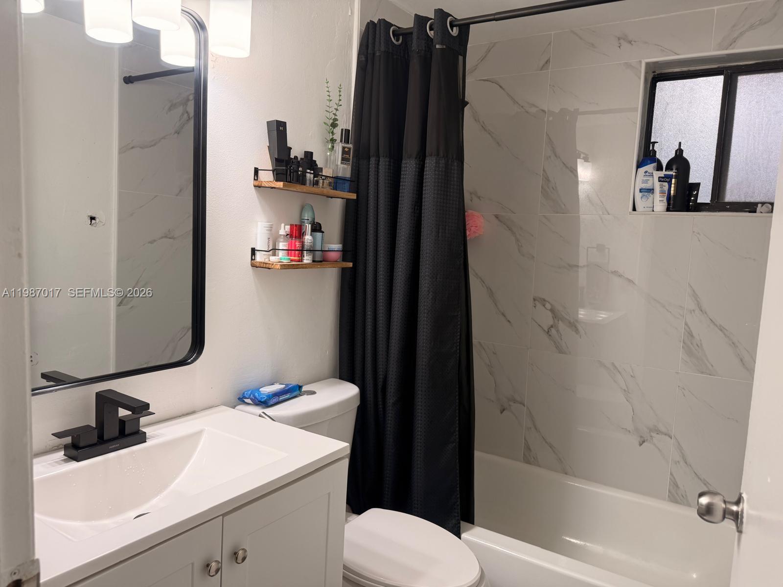 ALAMEDA TOWER I CONDO - Residential Lease