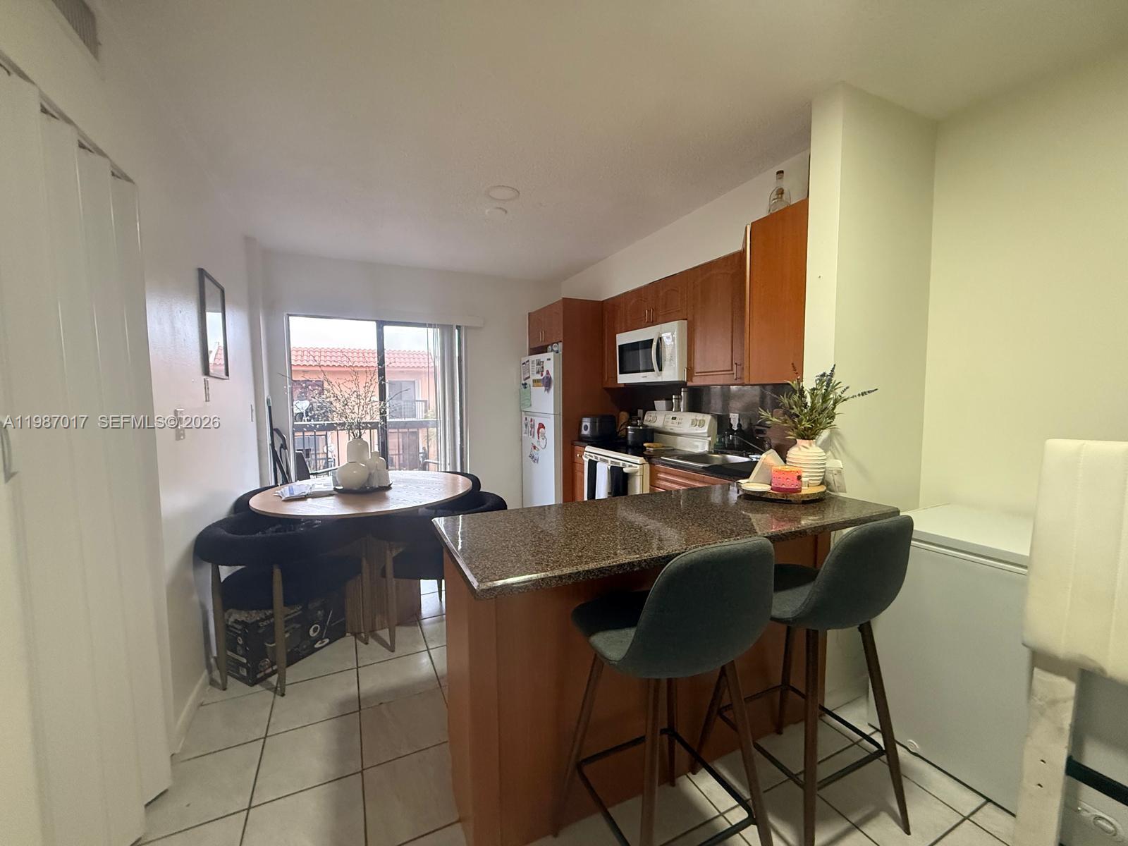 ALAMEDA TOWER I CONDO - Residential Lease