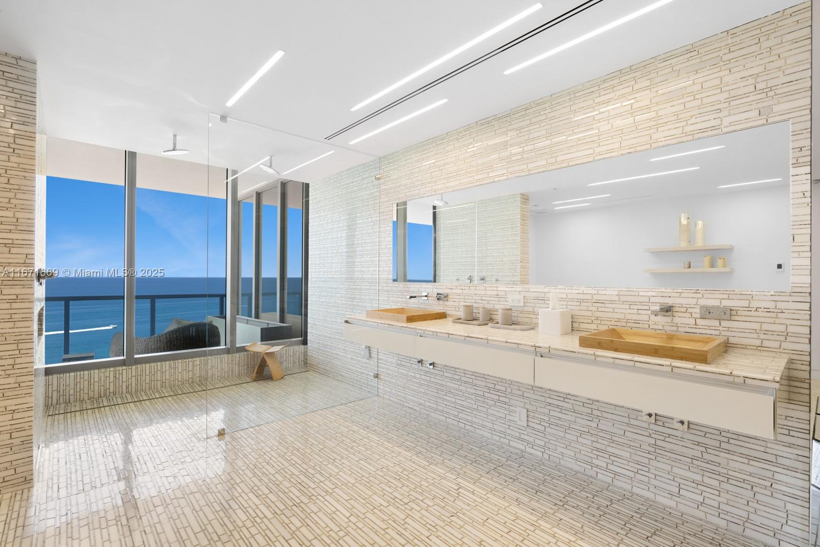 BAL HARBOUR NORTH SOUTH C - Residential