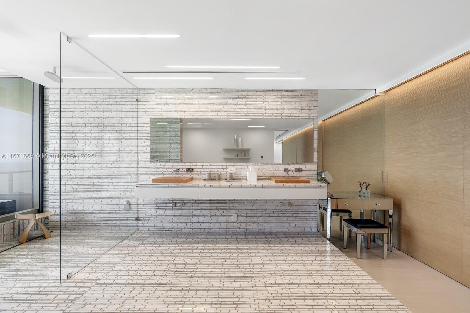 BAL HARBOUR NORTH SOUTH C - Residential