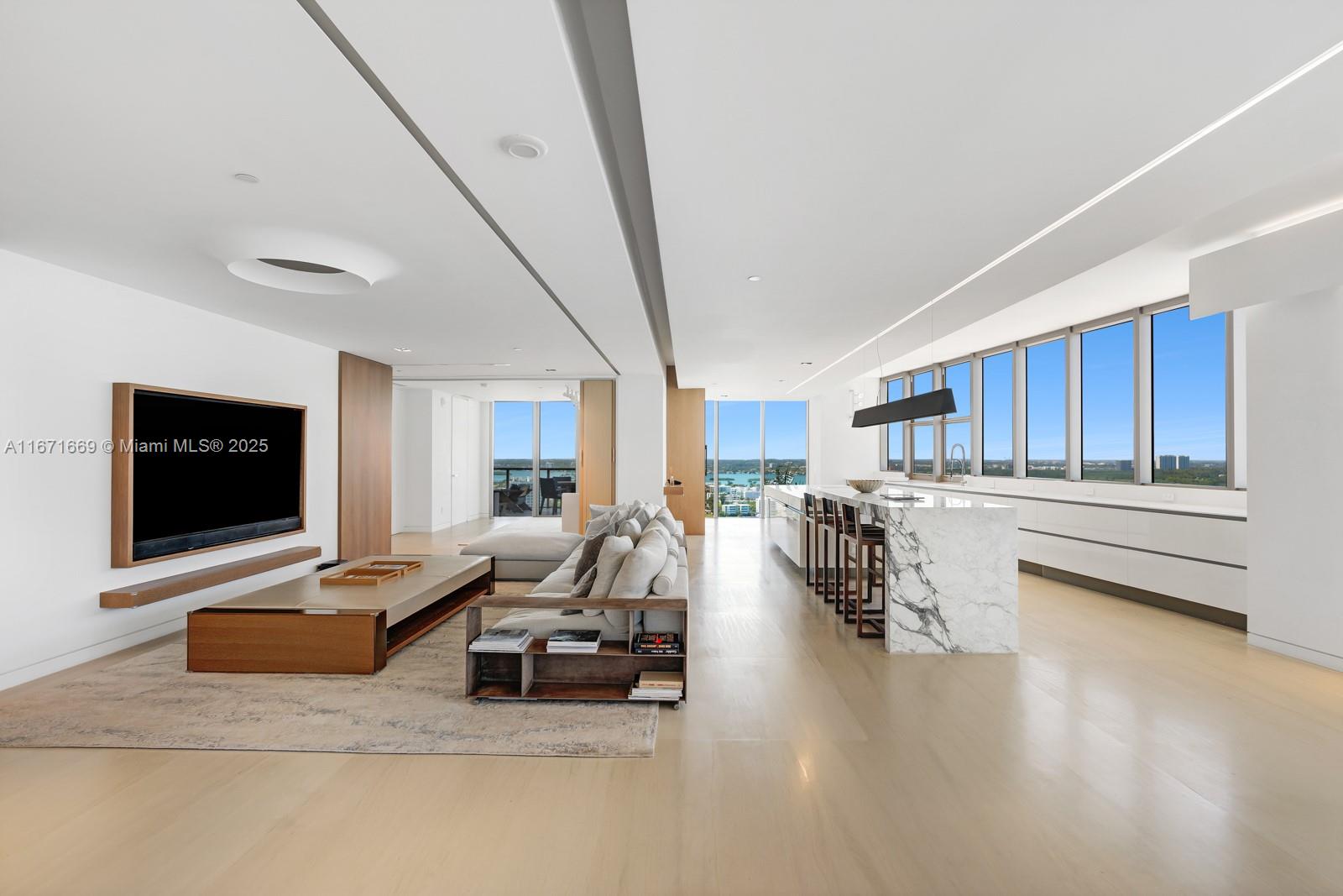 BAL HARBOUR NORTH SOUTH C - Residential