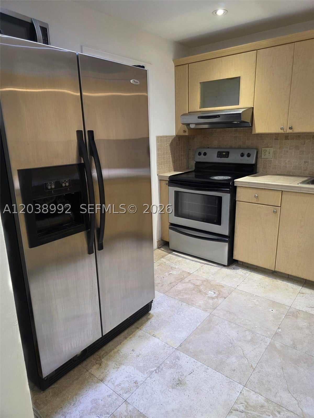 1817 S Ocean Dr 18