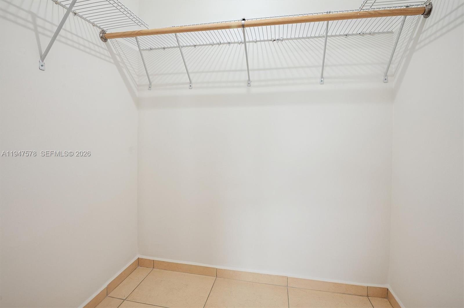 ROYAL PARK CONDO - Residential