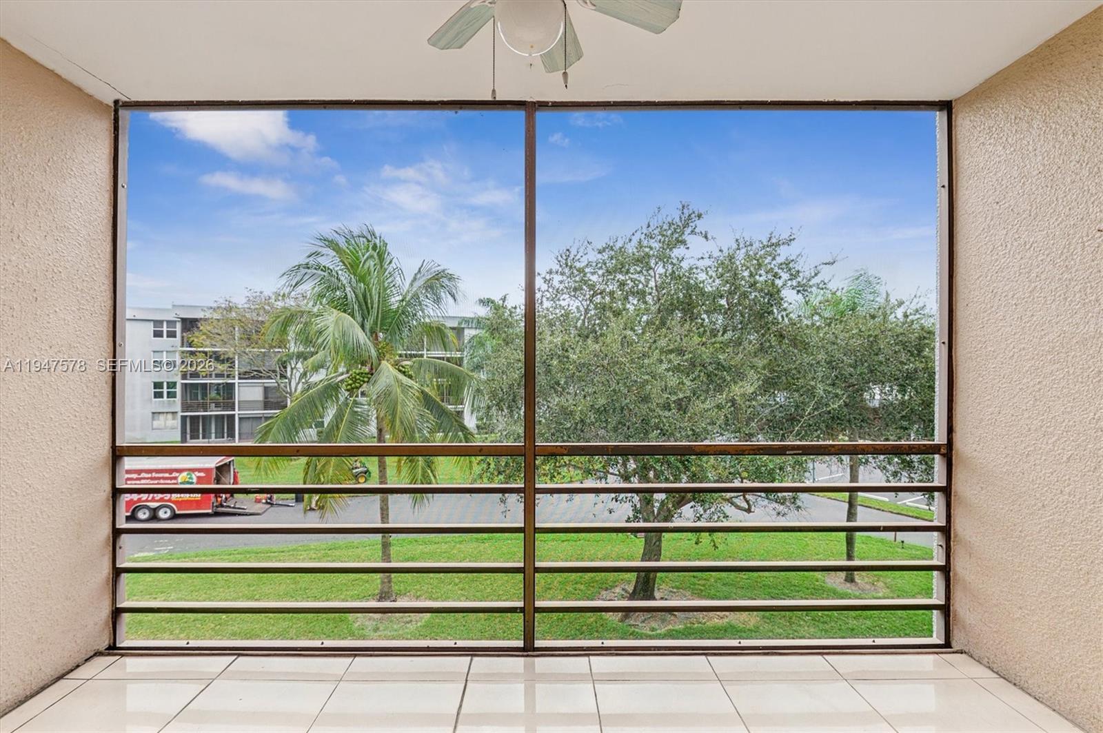 ROYAL PARK CONDO - Residential