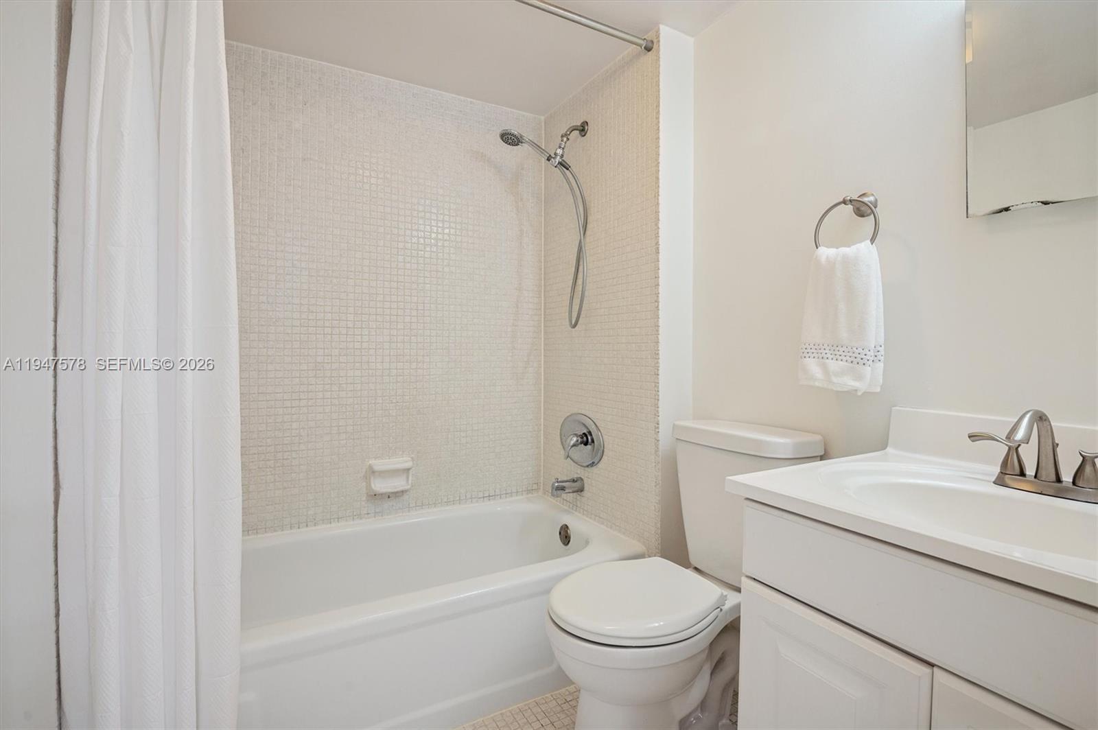 ROYAL PARK CONDO - Residential