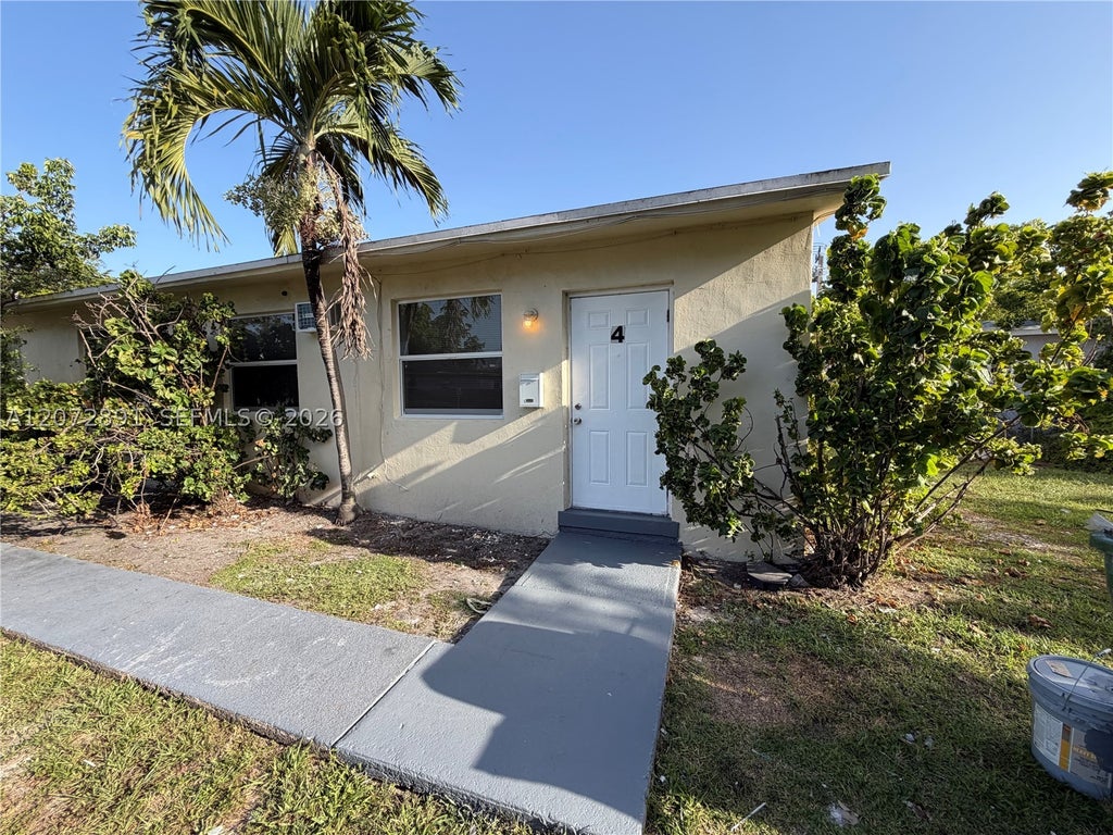 Photo of 305 NW 1st Ave #1, Hallandale Beach, FL 33009 (MLS # A12072891)